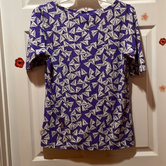 Cute tops! - Picture 4 of 6